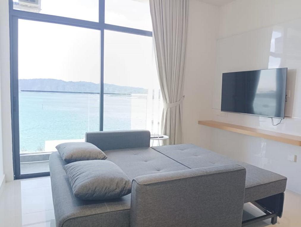 K Seaview Designer At The Shore, Apartment *