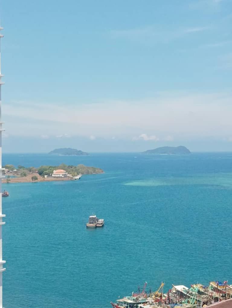 Apartment K Seaview Designer At The Shore, Kota Kinabalu